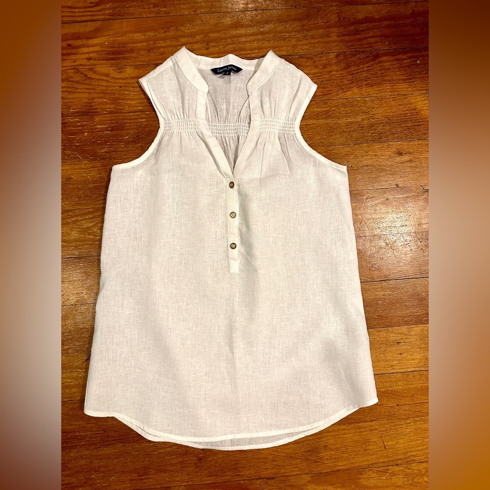 White sleeveless linen top. Size S. By Lauren James